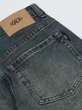 Lockere Jeans einer High Street-Fashion-Marke