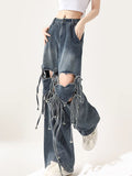 High-Waisted Straps For A Loose Fit Ripped Jeans