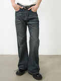 Lockere, gerade, vielseitige Jeans mit weitem Bein