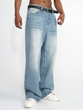 Blaue gerade Jeans mit weitem Bein