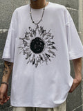 T-shirt graphique Darkness Sun pour hommes