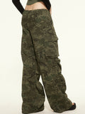 Lockere Cargohose mit Camouflage-Muster