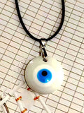 Collier pendentif oeil de démon