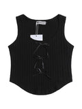 Schlichtes Tanktop mit süßer Schleife im Retro-Stil